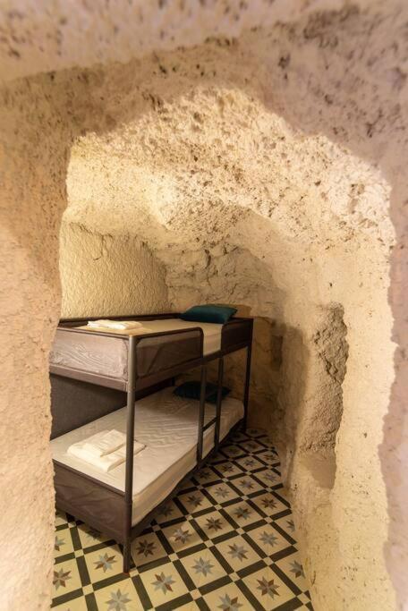 Cueva Con Jacuzzi A 20 Minutos De Valencia Villa Benaguacil Exterior photo